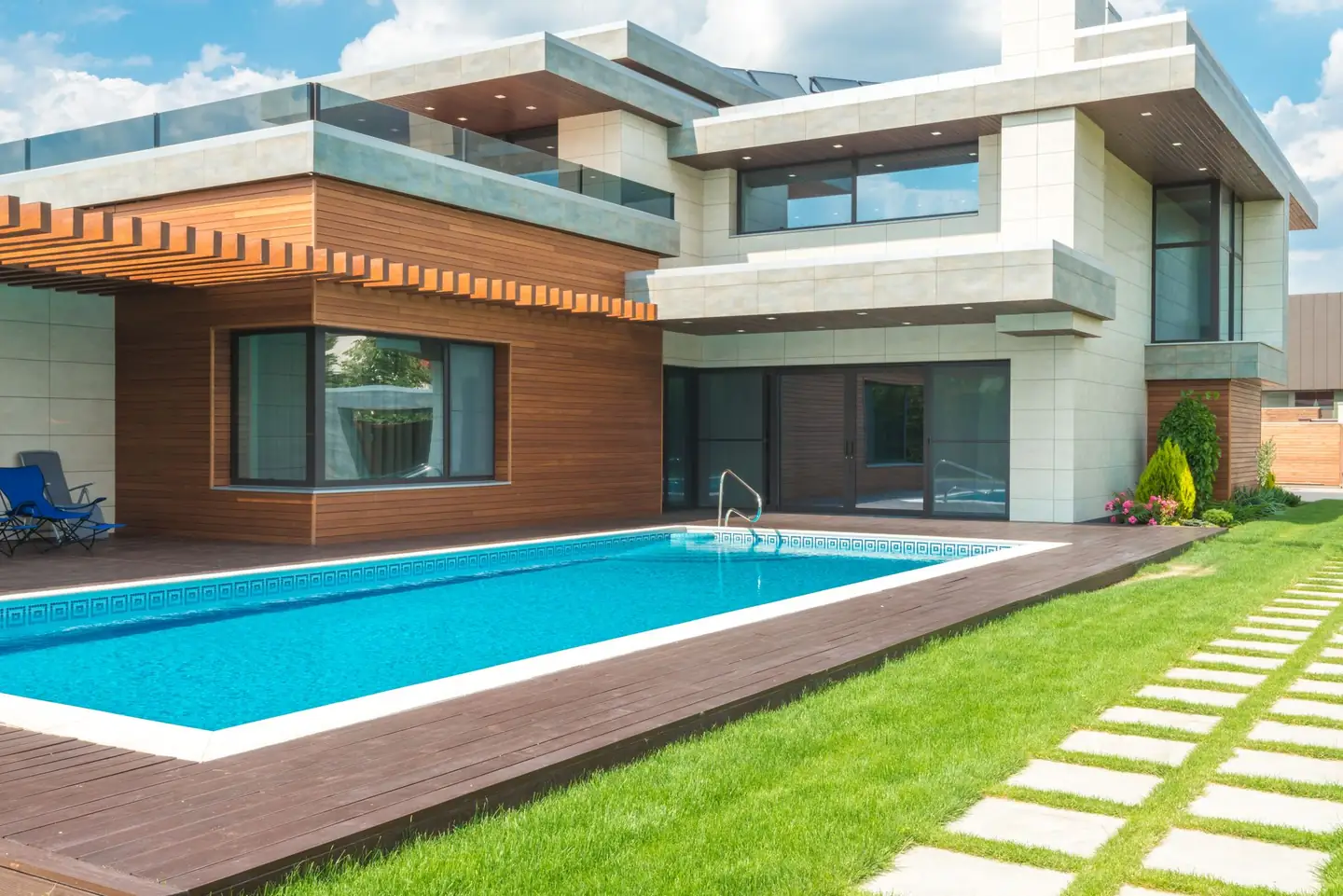 Swimming pool built in Ashmont, NSW